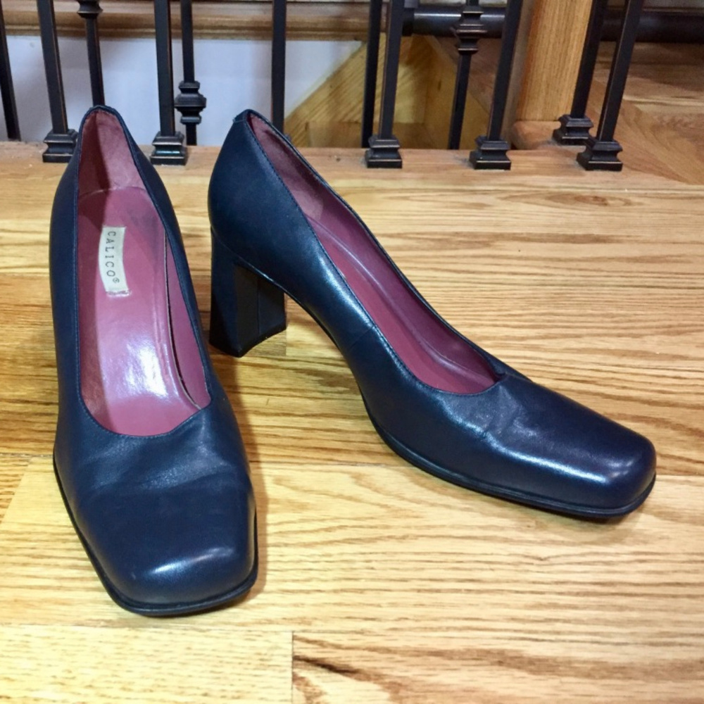 ☆☆ Vintage Calico Square Toe Block Heels ☆☆